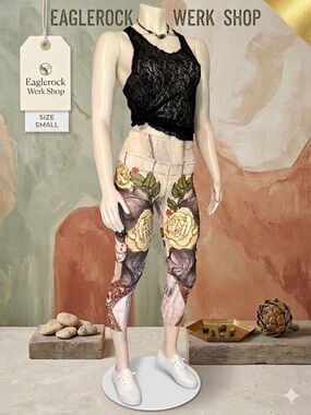 Eagle Rock Werkshop Day of the Dead Rose Crop Leggings - Size S